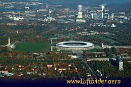 Luftbild Olympiastadion von Süden