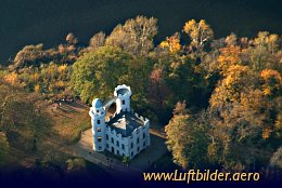 Luftbild Schloss Pfaueninsel