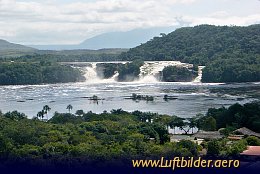 Luftbild Wasserfälle von Canaima